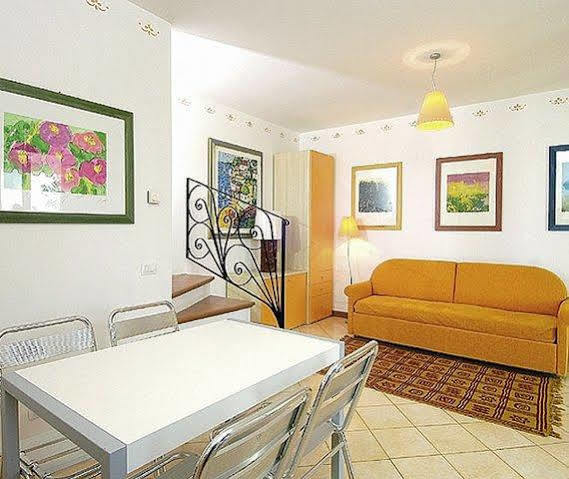Residence I Giardini Del Conero Porto Recanati Exteriör bild
